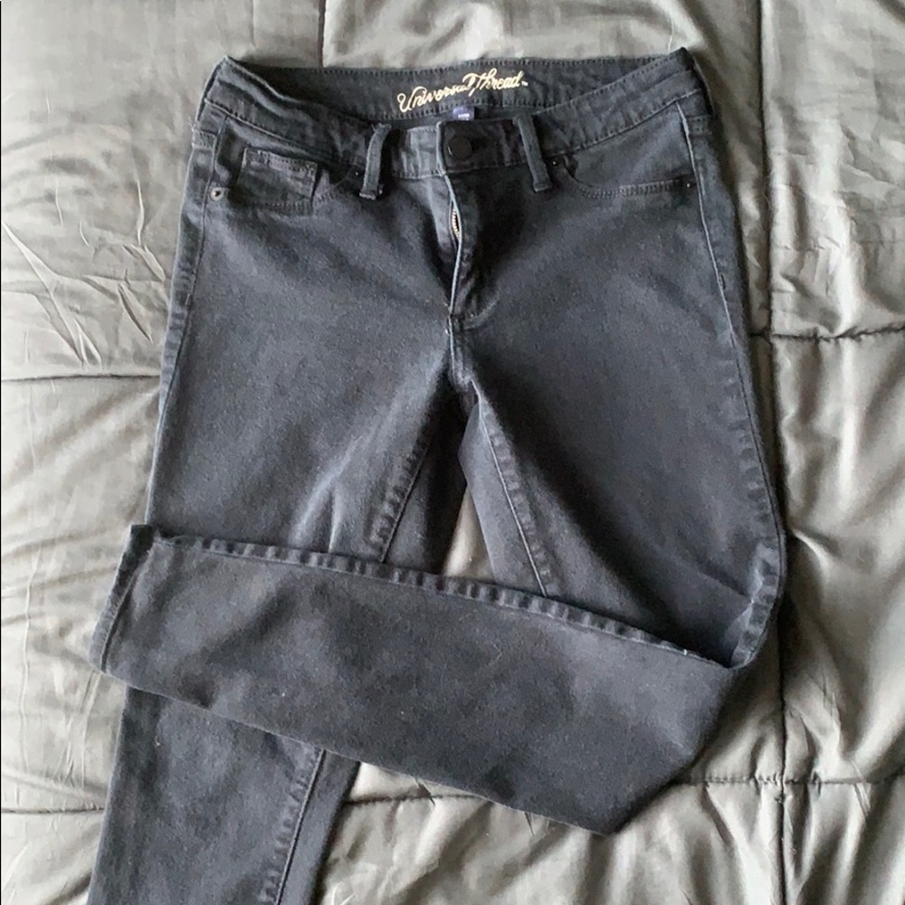 Universal Thread jeans